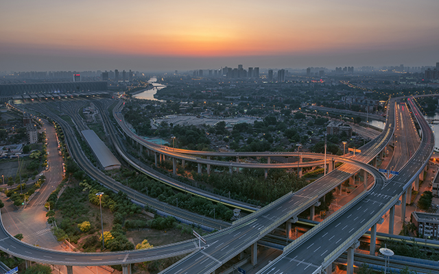 智慧軌交自動售檢票系統的組成，國產工控機為其提供安心！