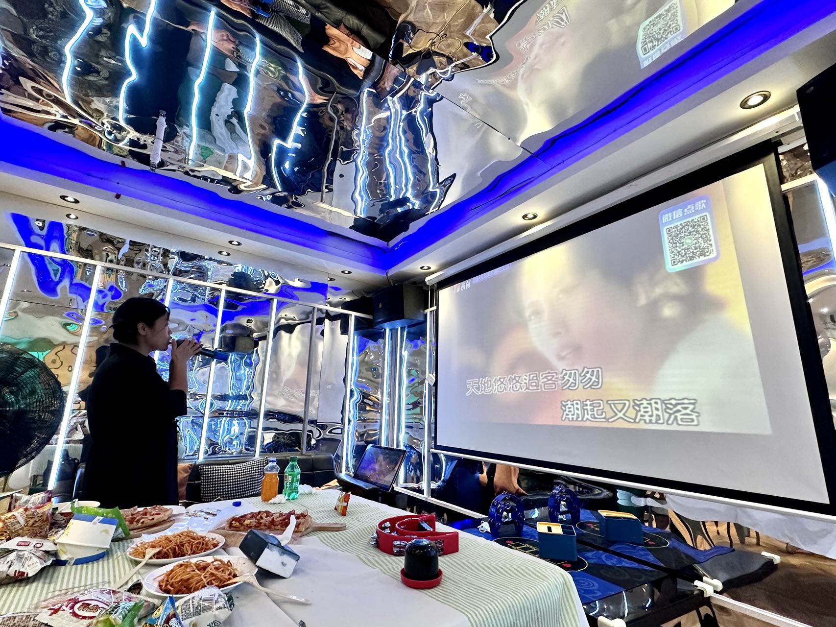 高能計算機,帶你進行一場夏日狂歡(圖1) 高能計算機,帶你進行一場夏日狂歡(圖1)