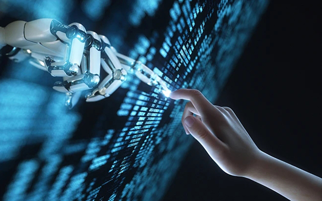 人工智能賦能新型工業化，國產軌交工控機發揮關鍵作用